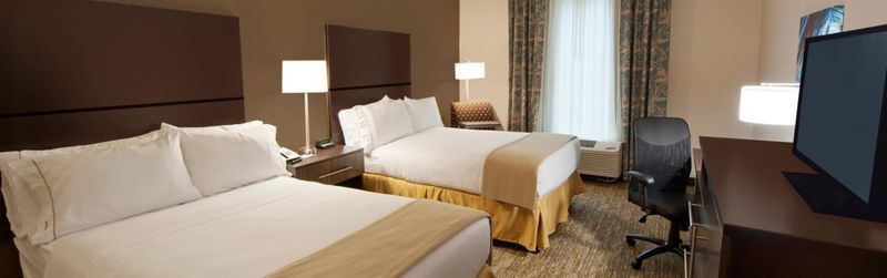 Holiday Inn Express Fredericksburg - Southpoint By Ihg Exterior foto