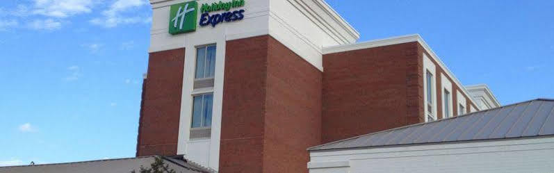 Holiday Inn Express Fredericksburg - Southpoint By Ihg Exterior foto